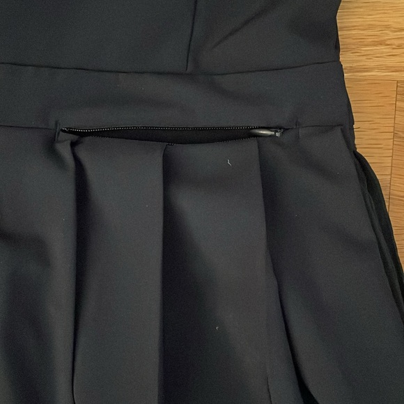 Tory Burch sport PERFORMANCE PLEATED COLLAR GOLF DRESS size S navy blue/white - Picture 11 of 12